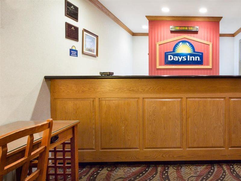 Days Inn By Wyndham Lexington Exterior photo
