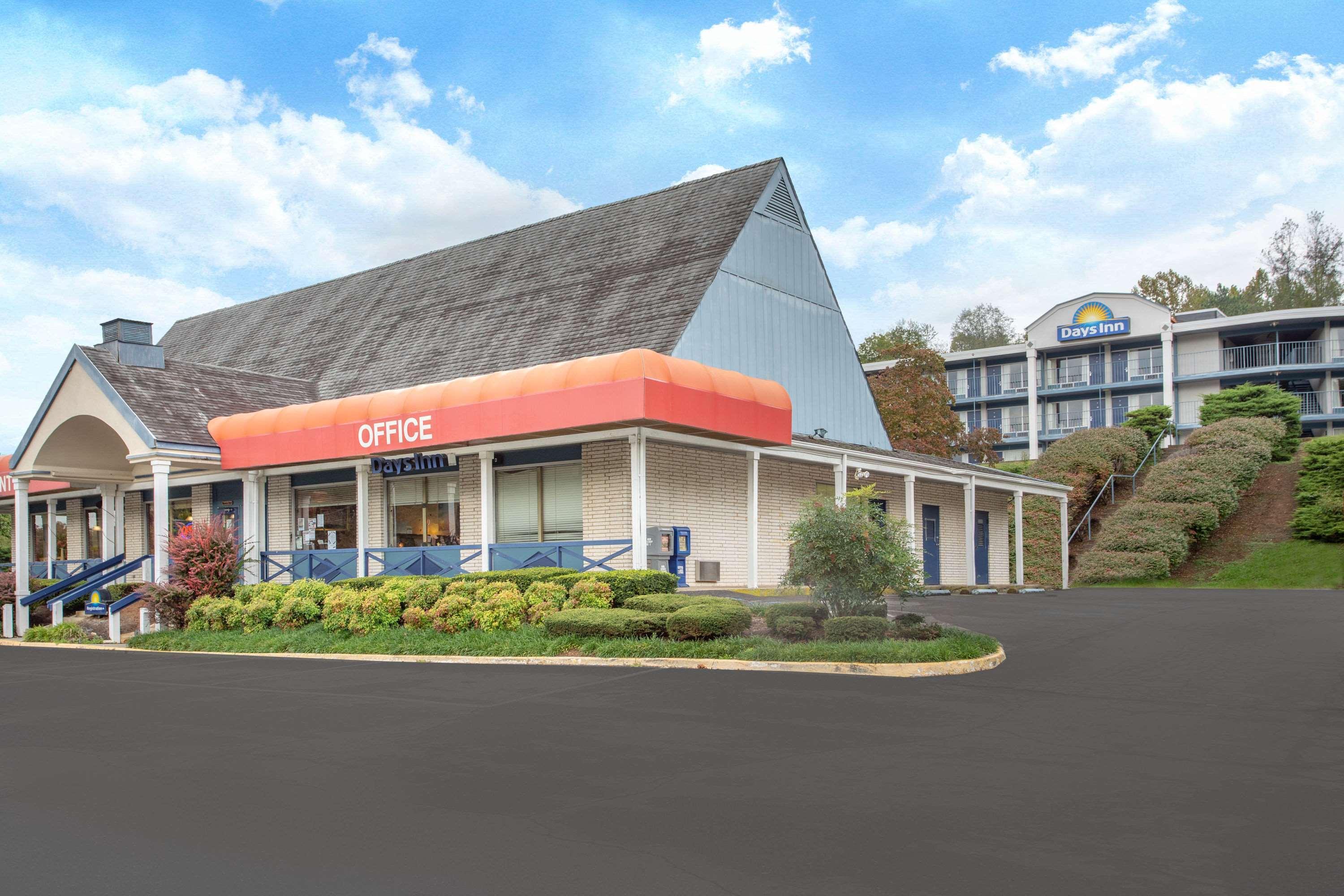 Days Inn By Wyndham Lexington Exterior photo